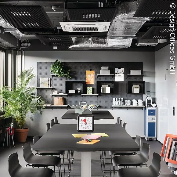 Design Offices Meet Move Room