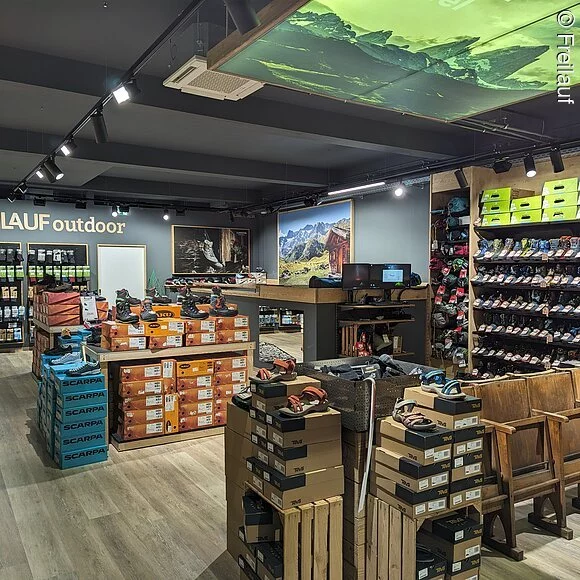 Verkaufsraum innen Schuhe