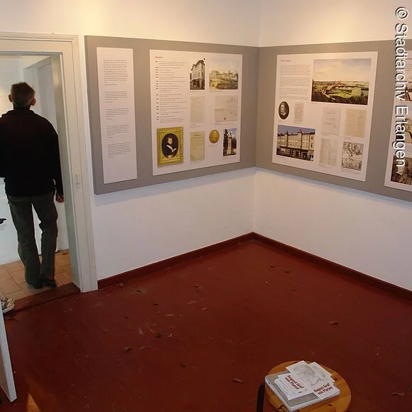 Innenansicht Platenhäuschen