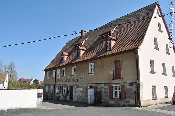 älteste Mühle in Frauenaurach
1550 erstmals erwähnt, Mühlbetrieb bis 1982