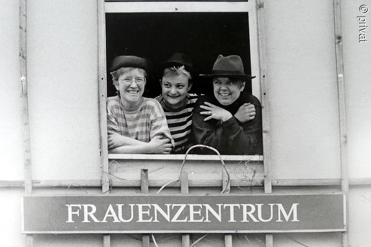Die Mitarbeiterinnen des Frauenzentrums Bärbel, Maritta und Petra, 1992