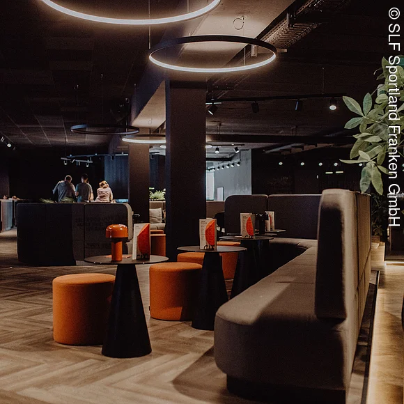 Loungebereich im Sportland Erlangen