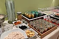 Frühstücksbuffet mit Müsli, Obst und Jogurt in der Altmanns Stube Erlangen