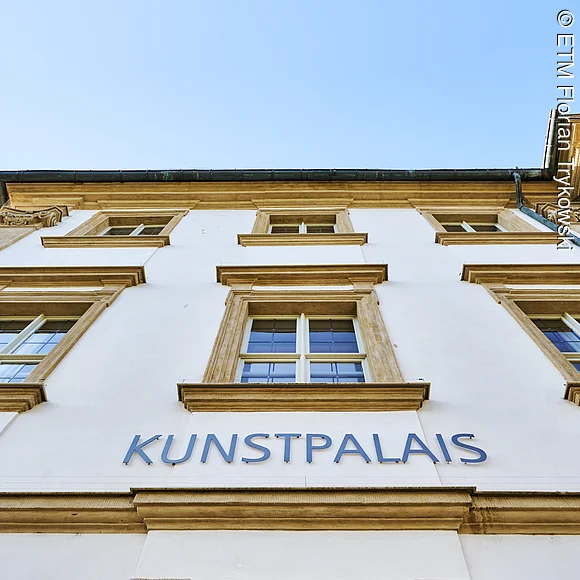 Kunstpalais von unten