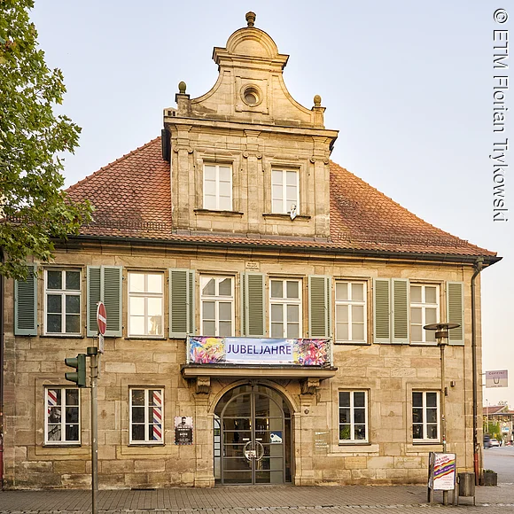 Löwenichsches Palais - Kunstmuseum Erlangen Frontseite vom Löwenichschen Palais, das das Kunstmuseum Erlangen beherbergt
