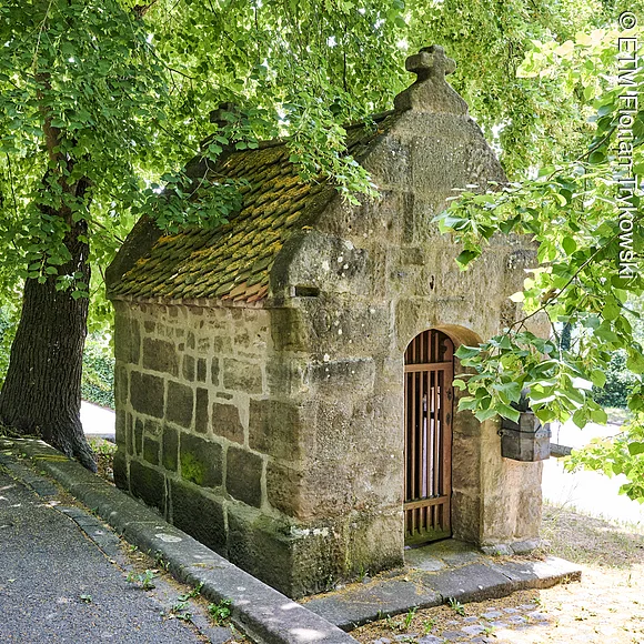 Die Burgbergkapelle Im Grünen am Burgberg