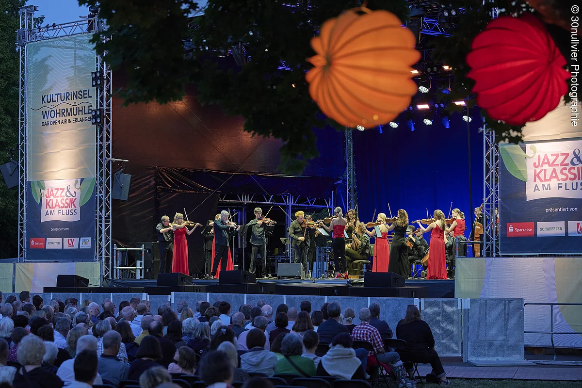Klassik am Fluss, Daniel Hoer und das Zürcher Kammerorchester