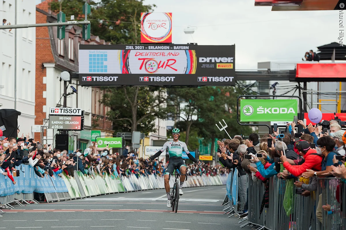 Zieleinfahrt 3. Etappe Deutschland Tour Nils Politt