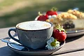Kaffee bei Huckepack Erlebnisernte Kaffeetasse auf einem Tisch